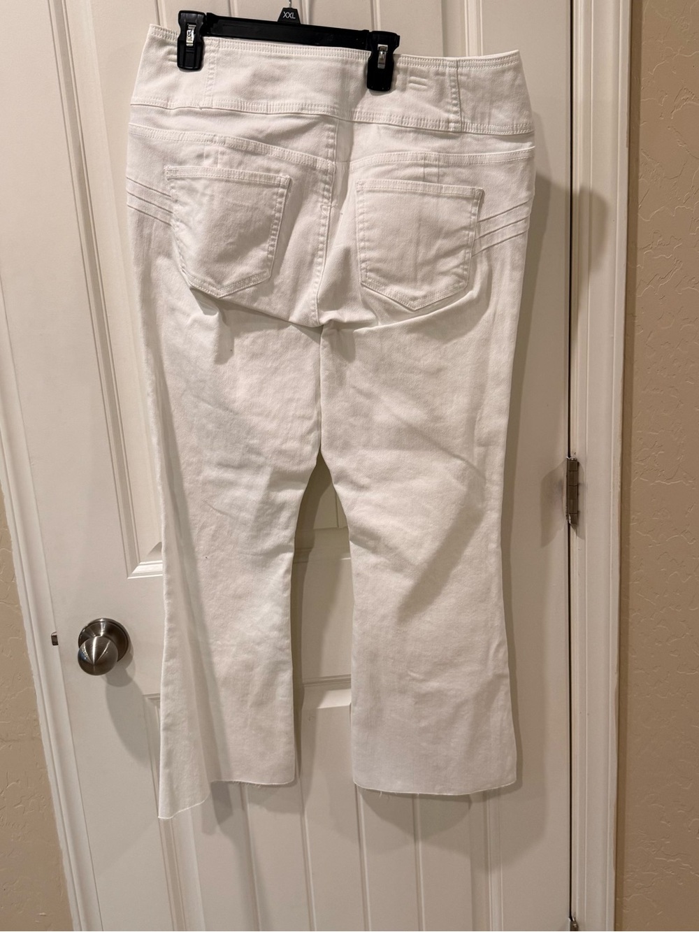 Bold Elements Womens Size 16 White High Rise Crop Flare Jeans NWT - Picture 3 of 14
